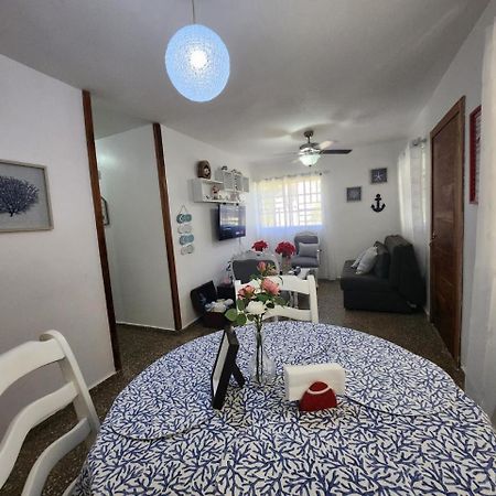 Beachfront Apartment, Quiet 4 Beds, 1 Bath, Ac, Wi-Fi, Hot Water, In Paraiso Near Los Patos מראה חיצוני תמונה
