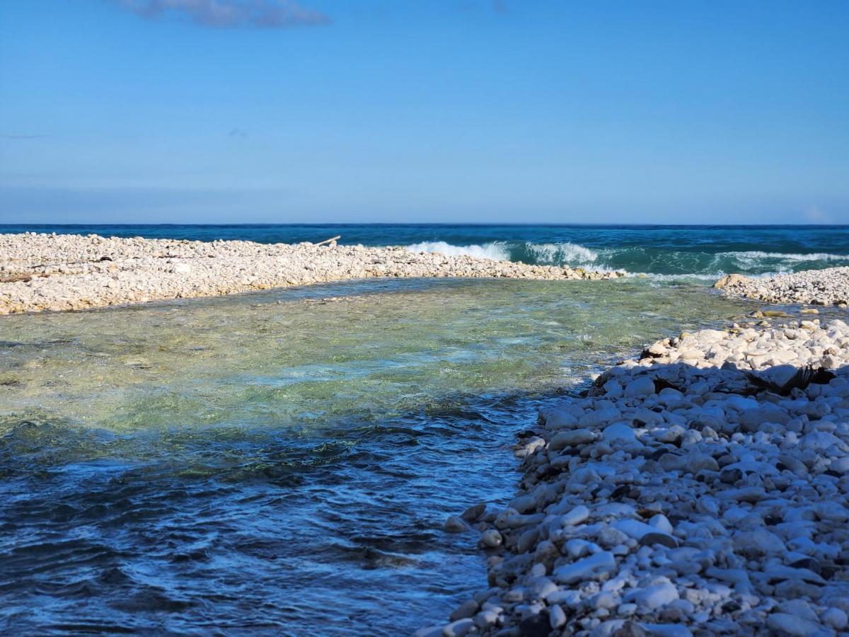 Beachfront Apartment, Quiet 4 Beds, 1 Bath, Ac, Wi-Fi, Hot Water, In Paraiso Near Los Patos מראה חיצוני תמונה