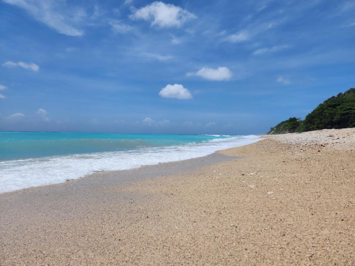 Beachfront Apartment, Quiet 4 Beds, 1 Bath, Ac, Wi-Fi, Hot Water, In Paraiso Near Los Patos מראה חיצוני תמונה