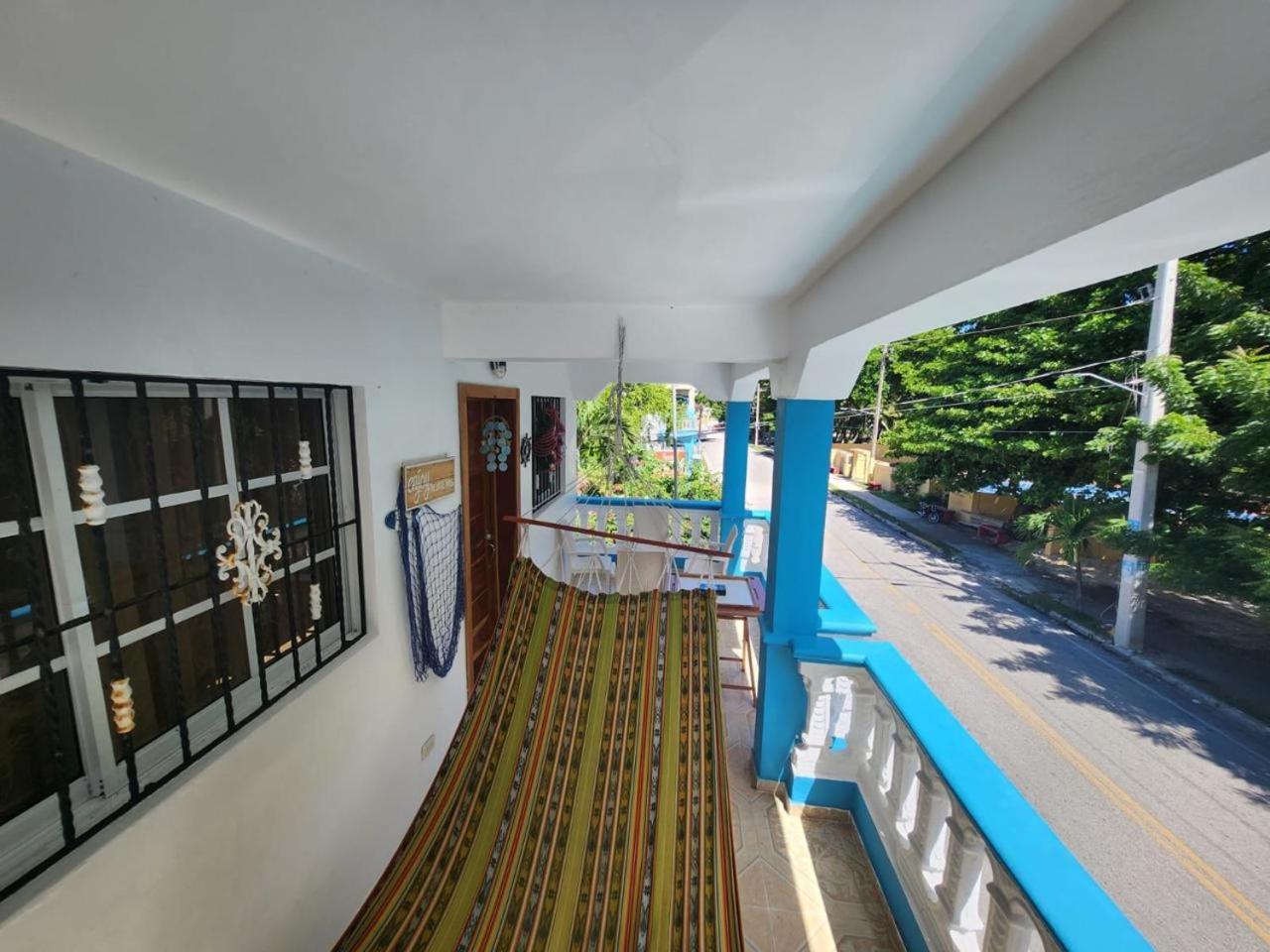 Beachfront Apartment, Quiet 4 Beds, 1 Bath, Ac, Wi-Fi, Hot Water, In Paraiso Near Los Patos מראה חיצוני תמונה